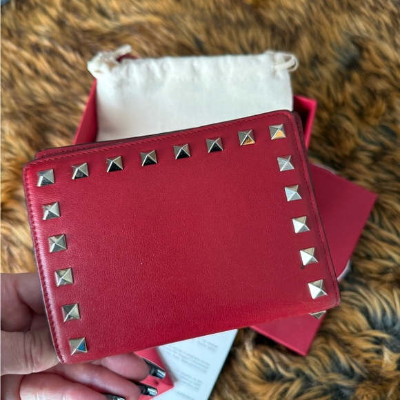 Authentic Valentino Garavani Red Studded Leather Wallet - Picture 5 of 12